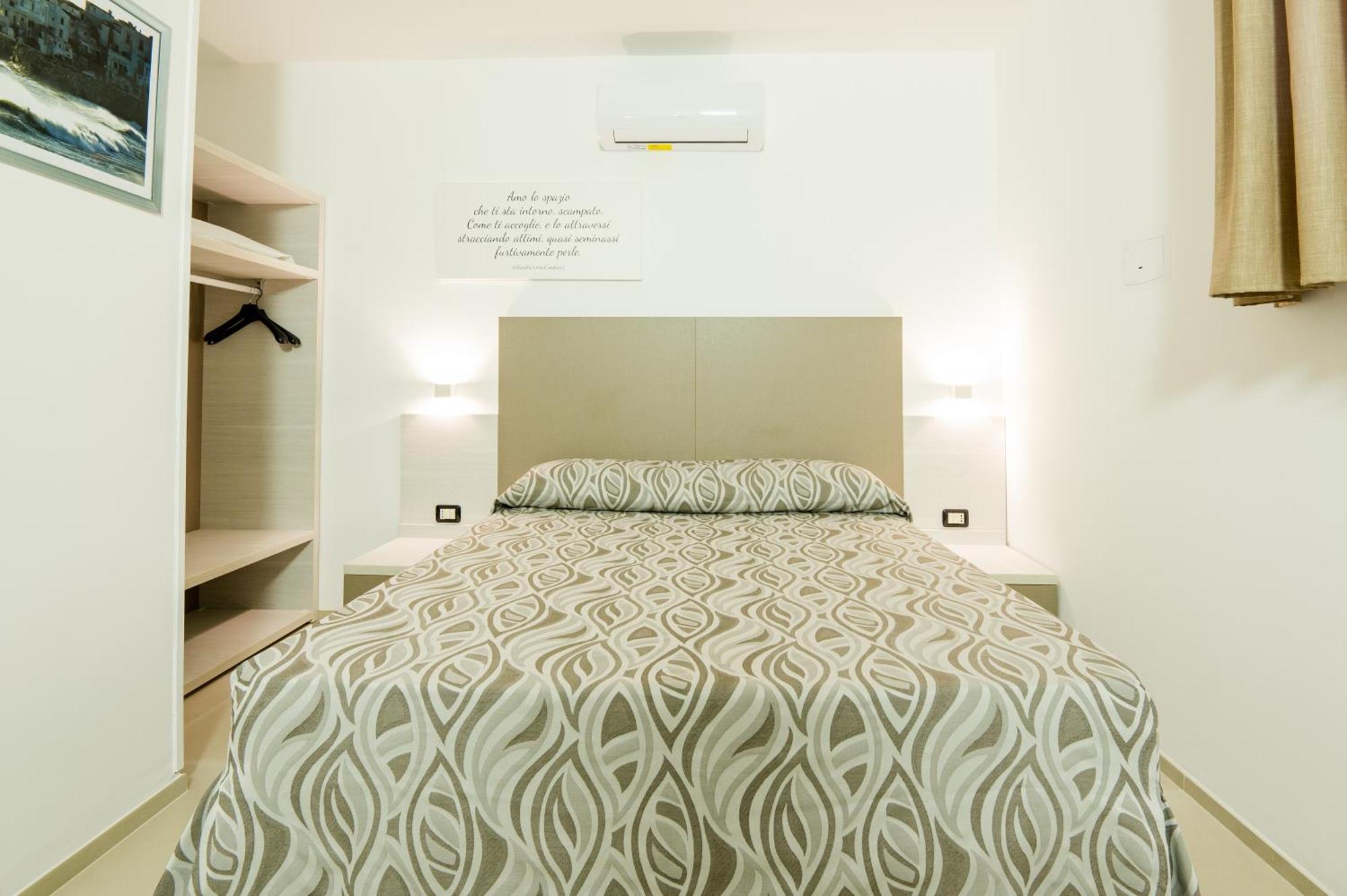 Hotel La Caravella Vieste Room photo