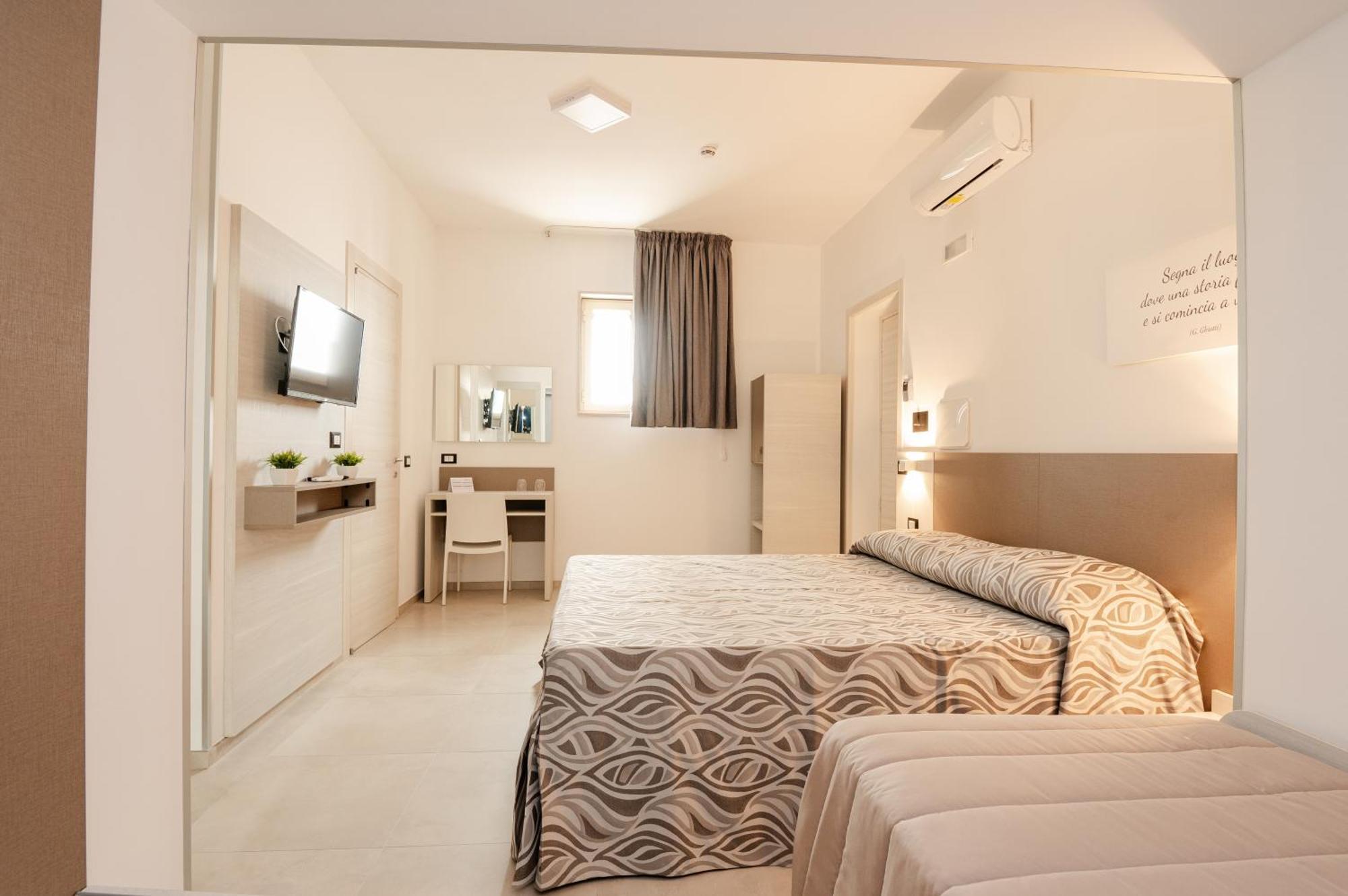 Hotel La Caravella Vieste Room photo