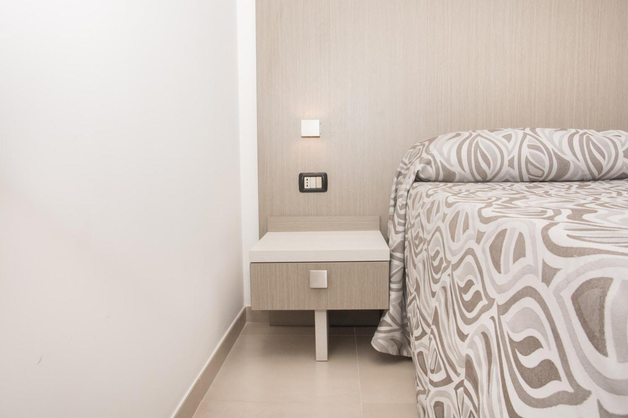 Hotel La Caravella Vieste Room photo